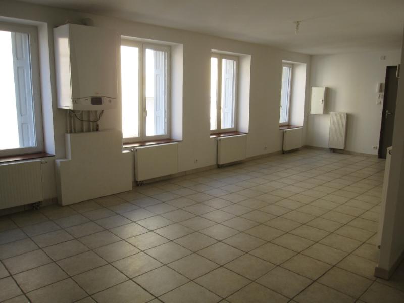 Appartement rénové en Location à St-just-st-rambert / 4 pièces 105m2
