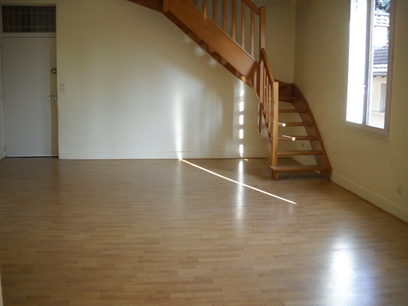 Appartement en Location à St-just-st-rambert / 4 pièces 94m2