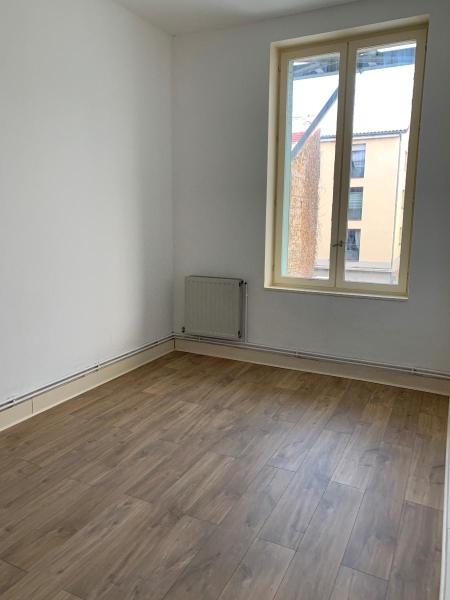 Appartement en Location à Roche-la-moliere / 3 pièces 66m2
