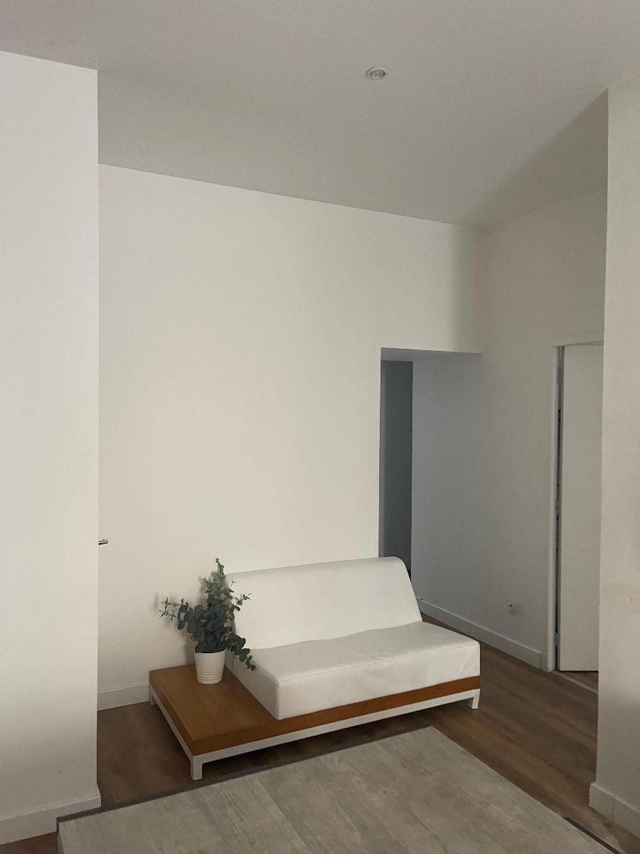 Appartement en Location à Saint-etienne / 12m2