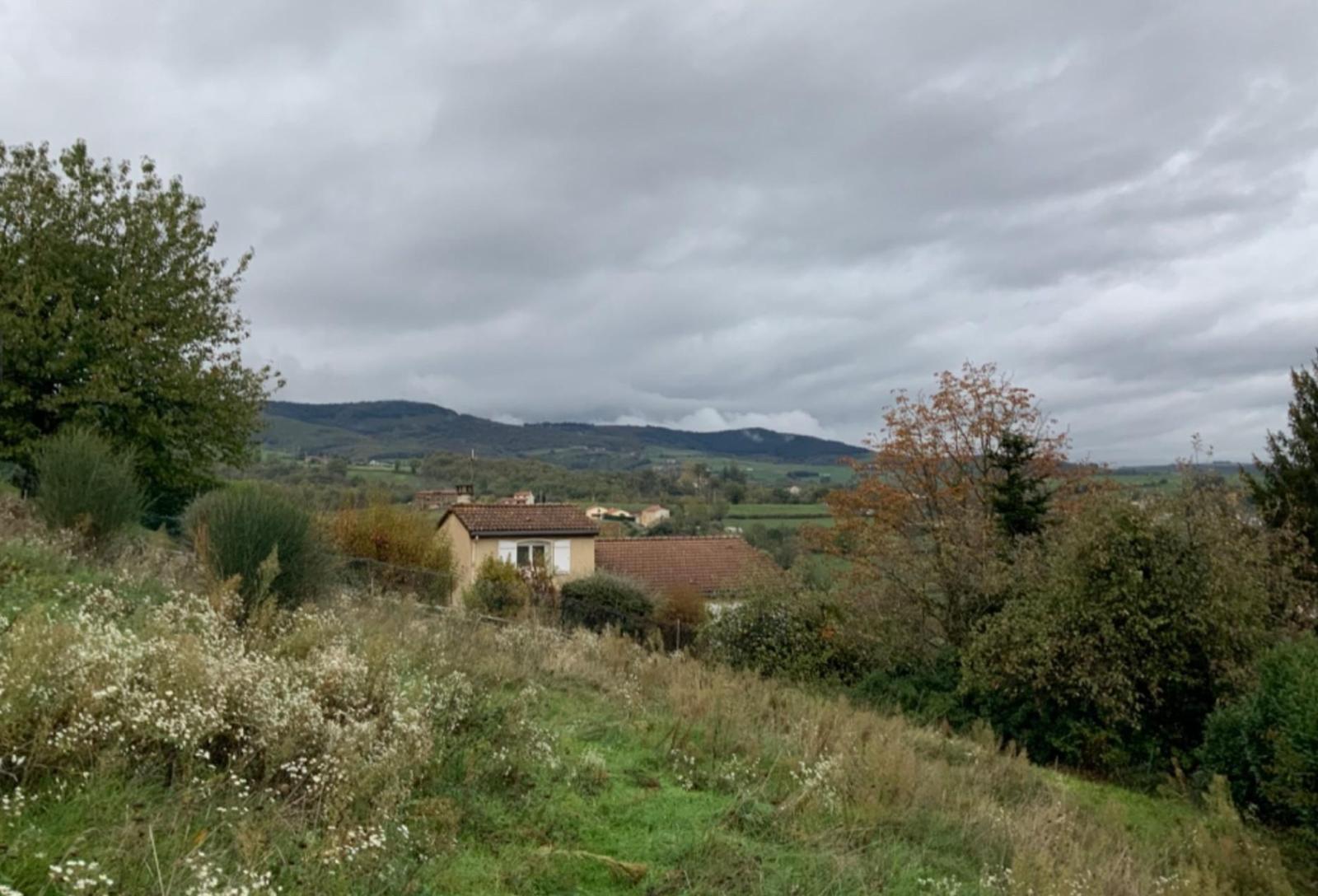 Terrain à bâtir en Vente à St-chamond / 658m2