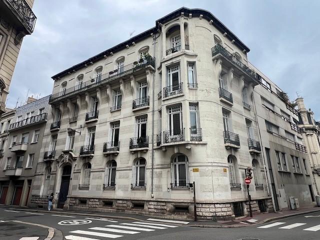 Appartement en Vente à St-etienne / 3 pièces